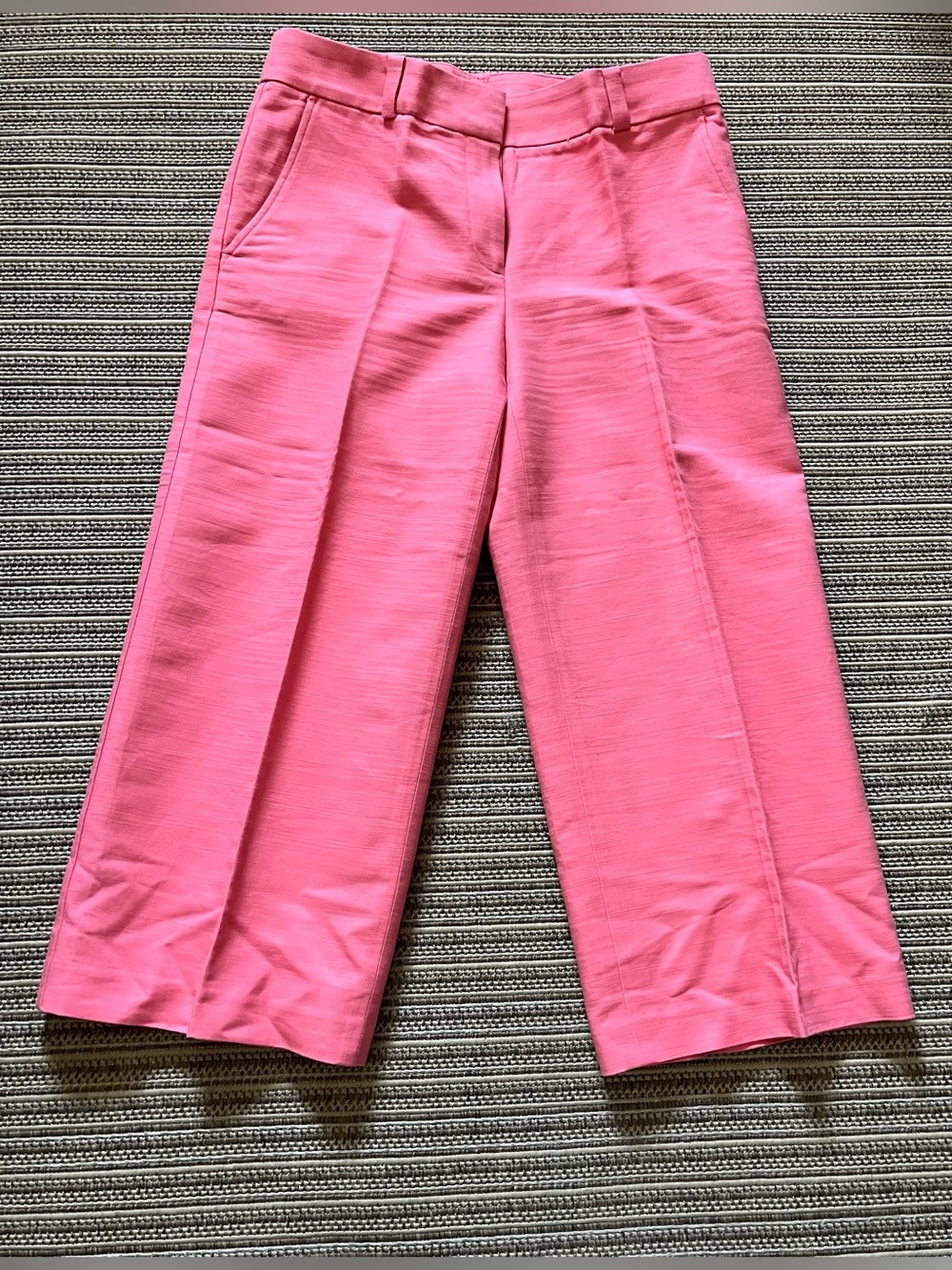 Ann Taylor LOFT Coral Pink Cropped pants